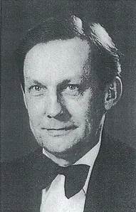 Headshot of Gerald Gillett